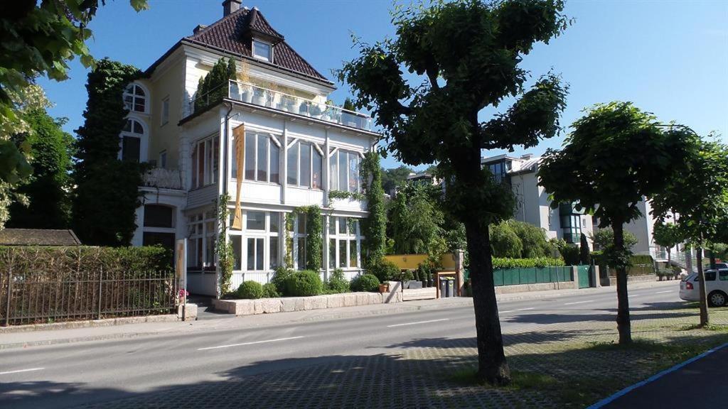 Wolfis Traunseeblick - Mit Kostenlosem Parkplatz Direkt An Der Unterkunft Гмунден Екстер'єр фото